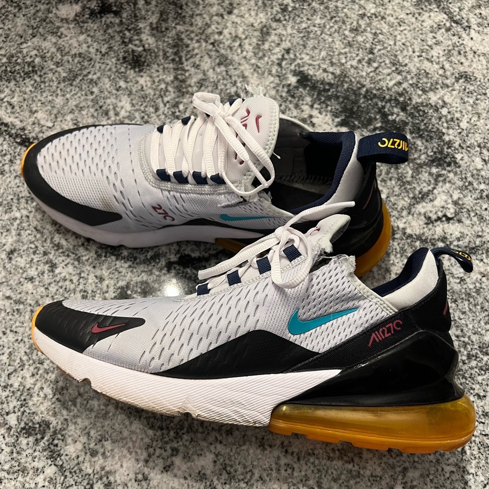NIKE AIR MAX 270 PURE PLATINUM-ORACLE AQUA. Gently worn. Men’s size 11.